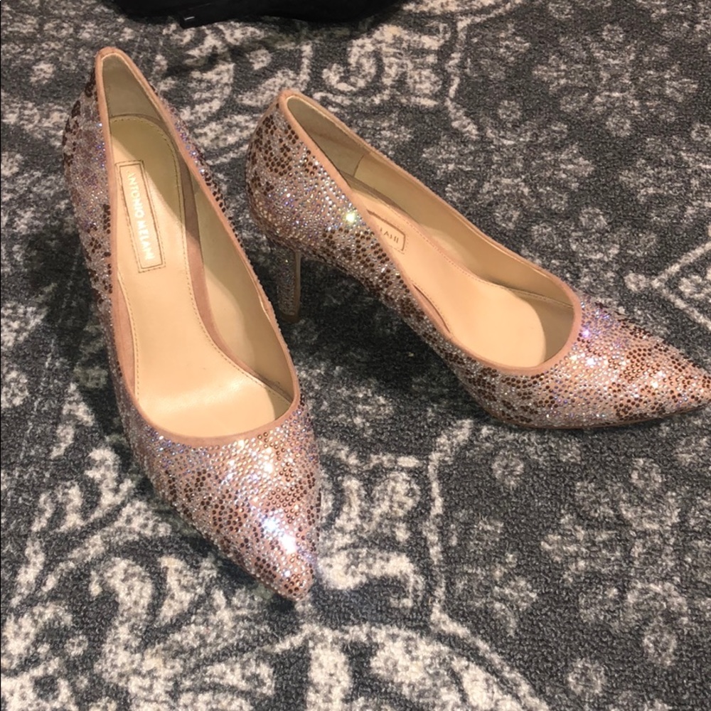 Rhinestone tan/silver High heels